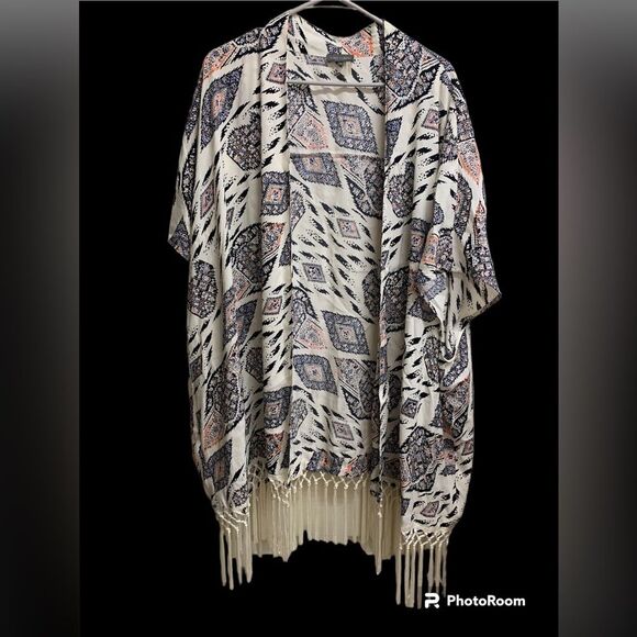 Vince Camuto Plus Size Pink Blue Paisley Geometric Boho Fringe Kimono SZ 3X - Picture 3 of 7